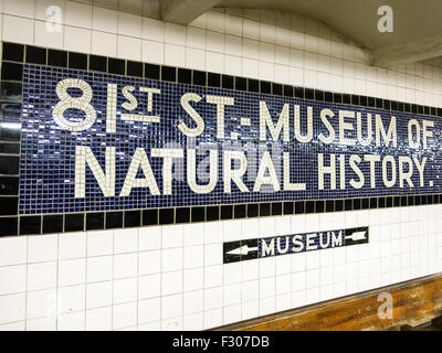 81. St. - U-Bahn-Bahnsteig Museum of Natural History, New York, USA Stockfoto