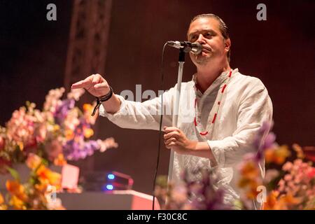 Chicago, Illinois, USA. 11. September, 2015. Sänger MIKE PATTON von Faith No More tritt beim Riot Fest im Douglas Park in Chicago, Illinois © Daniel DeSlover/ZUMA Draht/Alamy Live News Stockfoto