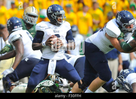 26. September 2015: Reis Quarterback Driphus Jackson (6) sieht downfield während der ersten Hälfte des eine NCAA College-Football-Spiel zwischen dem Reis Eulen und Baylor Bears McLane-Stadion in Waco, Texas. Baylor gewann 70-17. Austin McAfee/CSM Stockfoto