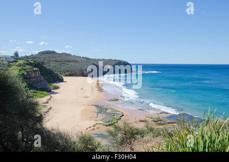 Turimetta Beach, Sydney Vorort von seine NSW Australia.An unsichere Strand zum Schwimmen - starke Strömungen und Untergetauchten Felsen. Stockfoto