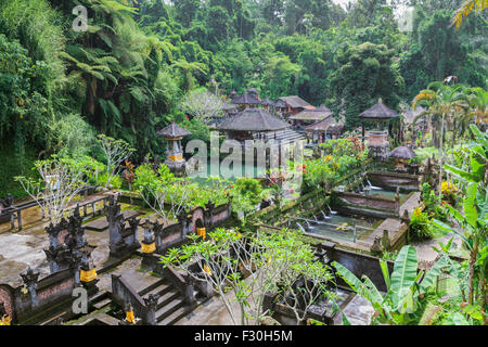 Die heiligen Quellen von Pura Gunung Kawi Sebatu Tempel, Bali, Indonesien Stockfoto