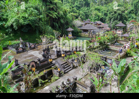 Die heiligen Quellen von Pura Gunung Kawi Sebatu Tempel, Bali, Indonesien Stockfoto