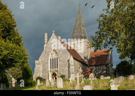 St Andrew es Church in Touristenort, East Sussex, England. South Downs National Park. Stockfoto