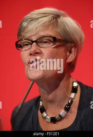 Brighton, UK. 27. Sep, 2015. Kate Green Mp Schatten Secretary Of State For Frauen & Gleichheiten Labour Party Konferenz 2015 Brighton Centre, Brighton, England 27. September 2015 befasst sich mit der Labour Party Conference 2015 im Brighton Centre, Brighton, England-Credit: Allstar Bild Bibliothek/Alamy Live-Nachrichten Stockfoto