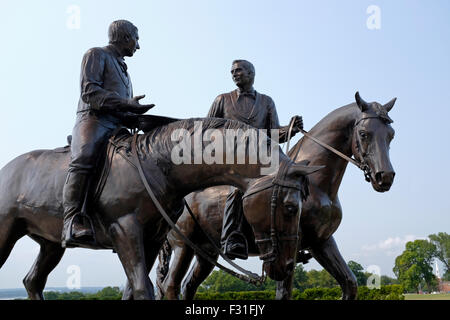 Statue von Joseph und Hyrum Smith vor Tempel der Mormonen in Nauvoo, Illinois Stockfoto