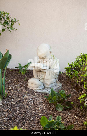 Buddha-Statue, ein Buch lesen, La Jolla, Kalifornien Stockfoto