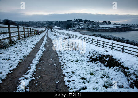 Falmouth Küstenpfad im Schnee. Cornwall Stockfoto