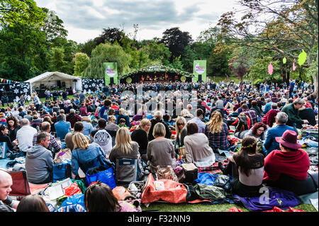 Masse auf Moseley folk Festival in Birmingham England Stockfoto