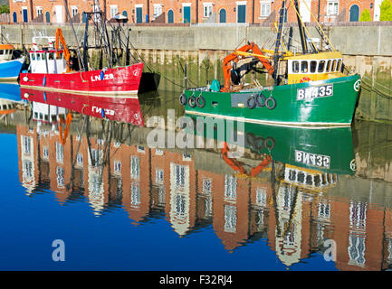 Angelboote/Fischerboote vertäut am Fluss Witham, Boston, Lincolnshire, England UK Stockfoto