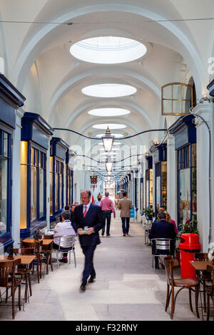 Die Königliche Oper Arcade, London, England Stockfoto