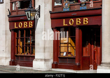 John Lobb Stiefelhersteller & Schuhe Shop, St. James's Street, London, UK Stockfoto