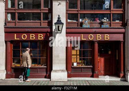 John Lobb Stiefelhersteller & Schuhe Shop, St. James's Street, London, UK Stockfoto