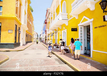 CARTAGENA - 13. SEPTEMBER: Die schönen traditionellen Straßen am 13. September 2015 in Cartagena, Kolumbien. Cartagena ist t Stockfoto