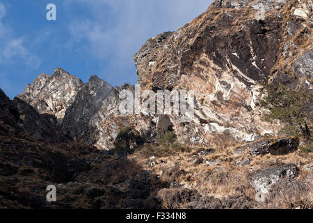 Ausgewaschene Felsen gesehen im Khumbu-Region Nepal Stockfoto