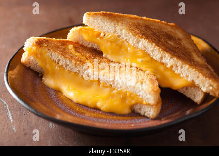 hausgemachte Käse-Sandwich für das Frühstück Stockfoto