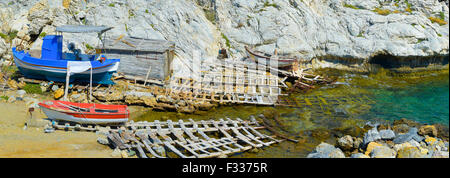 Alten Slipanlage für Boote aus Holz in Griechenland Stockfoto