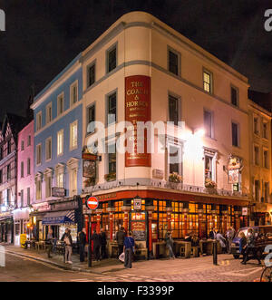 Der Coach und Pferde Pub in Soho in London in Großbritannien Stockfoto