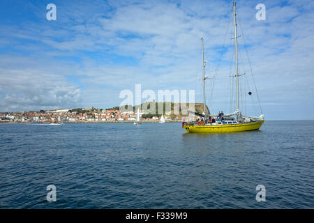 James Cook OYT Jugend Vertrauen Seeschiff, aus Scarborough verankert Stockfoto