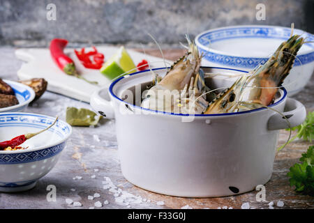 Zutaten für Tom Yam Suppe Stockfoto