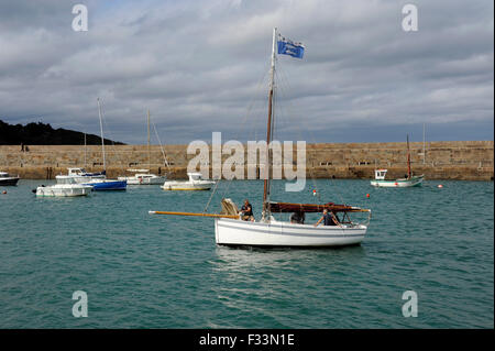 Alten Segeln Regatta, Rigel Cotre, Binic Hafen in der Nähe von Saint-Brieuc, Côtes-d ' Armor, Bretagne, Bretagne, Frankreich Stockfoto