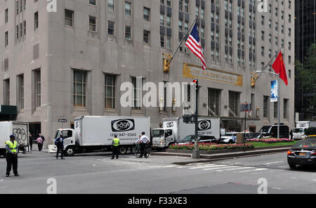 New York, Vereinigte Staaten von Amerika. 28. Sep, 2015. Hotel Waldorf Astoria in Manhattan, wo Tschechische Präsident Milos Zeman in New York, USA, am 28. September 2015 bleibt. © Ales Zapotocky/CTK Foto/Alamy Live-Nachrichten Stockfoto