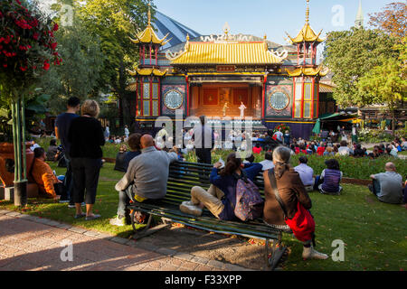 Kopenhagen. Dänemark - 17. August 2015 - Pantomime Theater im Tivoli-Garten. Stockfoto