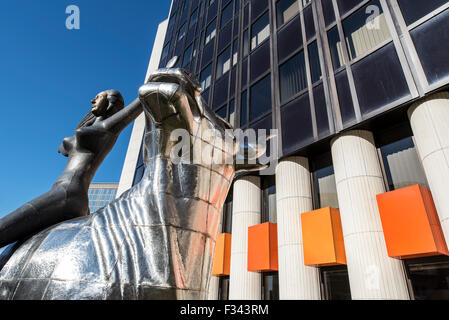 Entfernung von Europa vor dem Hauptquartier des Europarates Skulptur / CoE / Conseil de l ' Europe, Straßburg, Frankreich Stockfoto