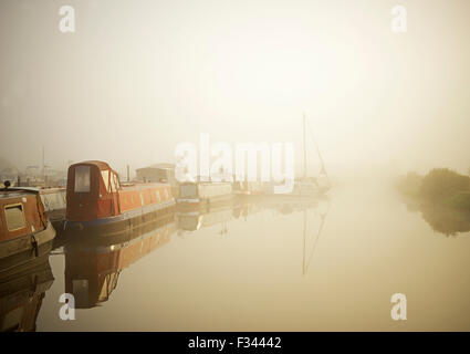 Boote auf der Aire & Calder Navigation, in der Nähe von Goole, East Riding of Yorkshire, England UK Stockfoto
