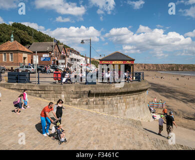 Filey Yorkshire UK entgeisterung Landung Slipanlage und Strand Stockfoto