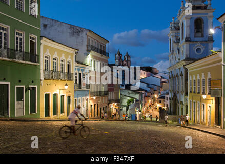 Der Pelourinho in der alten Stadt von Salvador in der Nacht, Bahia. Brazilien Stockfoto