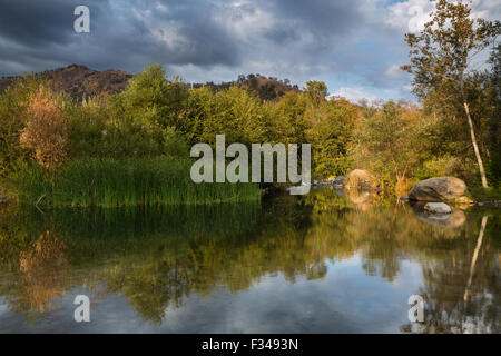 der Kaweah River, Three Rivers, Sierra Nevada, Kalifornien, USA Stockfoto