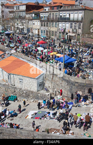 Vandoma Flohmarkt in Porto, Portugal Stockfoto