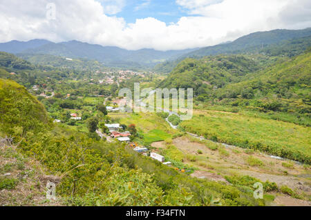 Landschaft im Hochland von Boquete und Caldera Fluss, Chiriqui Region von Panama Stockfoto