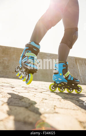 Nahaufnahme von Inline-Skates Skaten Stockfoto