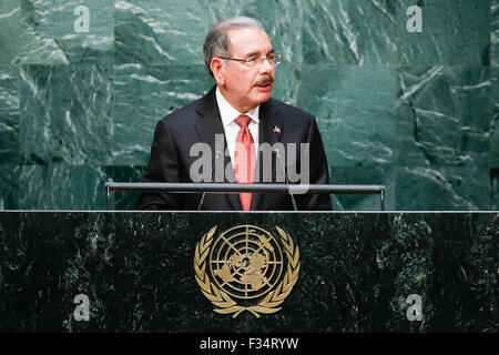 New York, USA. 29. Sep, 2015. Dominikanische Präsident Danilo Medina Adressen der 70. Tagung der Generalversammlung der Vereinten Nationen am Sitz Vereinten Nationen in New York am 29. September 2015. Bildnachweis: Li Muzi/Xinhua/Alamy Live-Nachrichten Stockfoto