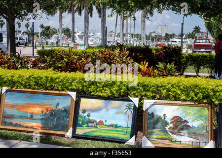 Fort Ft. Pierce Florida, Marina Square, Gazebo Park, Farmers Market, Stände, Stände, Shopping Shopper Shopper Shop Geschäfte Markt Märkte Marktplatz kaufen Stockfoto