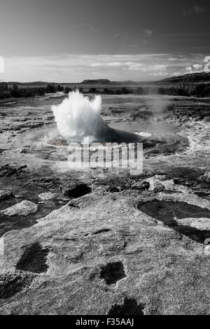 Stokkur Geysir Ausbruch in Island Stockfoto