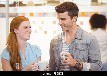 Geschäftsleute mit Kaffeepause Stockfoto