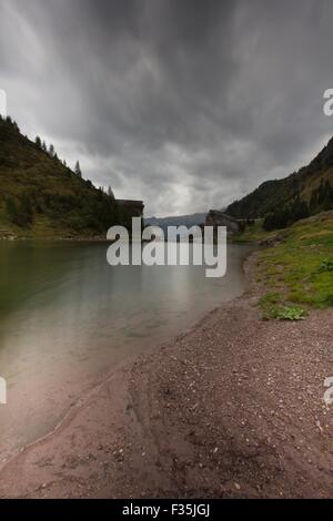 eine Ansicht der Gleno-Talsperre, Italien Stockfoto