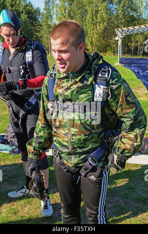 Fallschirmspringer - 2014. Vor dem Start. Stockfoto