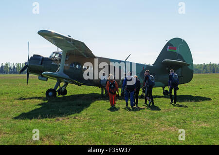 Fallschirmspringer - 2014. Vor dem Start. Stockfoto