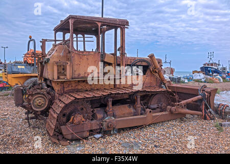 Rusty Bulldozer auf das Vorland Hastings East Sussex UK Stockfoto