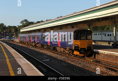 First Great Western Klasse 150 bei Exeter Str. Davids Stockfoto