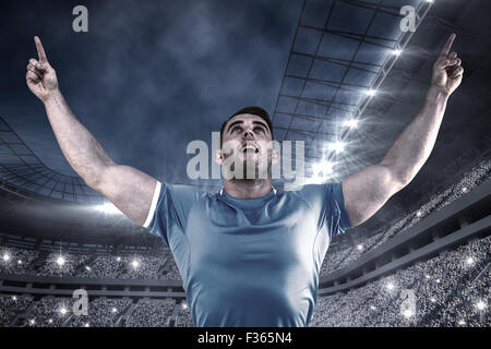 Zusammengesetztes Bild des Rugby-Spieler jubeln und zeigen Stockfoto