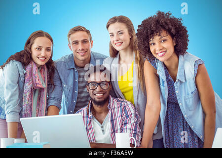 Zusammengesetztes Bild der Mode-Studenten arbeiten im team Stockfoto