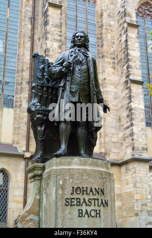 Statue von Johann Sebastian Bach, außerhalb von Thomaskirche, Altstadt, alte Stadt, Leipzig, Sachsen, Deutschland Stockfoto