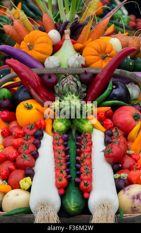 Gemüse Trug zeigt auf einer Herbstschau. VEREINIGTES KÖNIGREICH Stockfoto