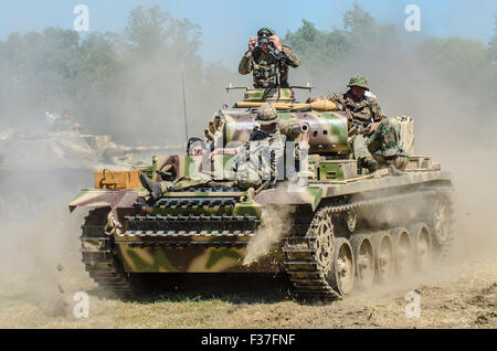 Panzer tank. Reproduktion deutscher Panzer auf Herz und Nieren für die Öffentlichkeit an Damyns Hall, Essex, Großbritannien Stockfoto