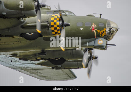 Boeing b-17 "Sally B" noch tragen die Nose Art "Memphis Belle" aus dem Film mit dem gleichen Namen Stockfoto