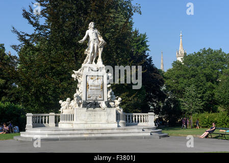 Mozart-Denkmal im Burggarten, Wien, Österreich, Weltkulturerbe Stockfoto